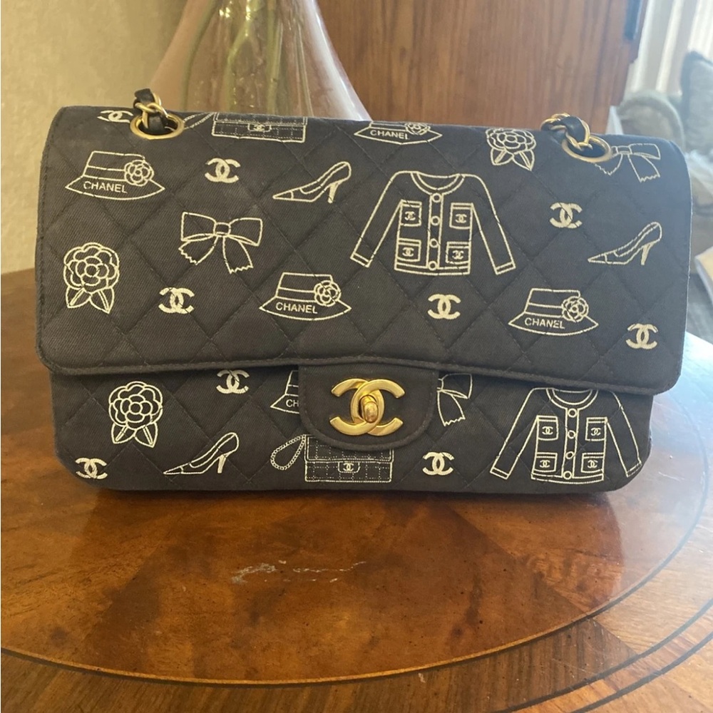 Chanel Icon Matelasse Shoulder Bag